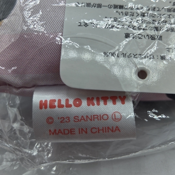 Sanrio Hello Kitty square pillow cushion - Picture 3 of 6